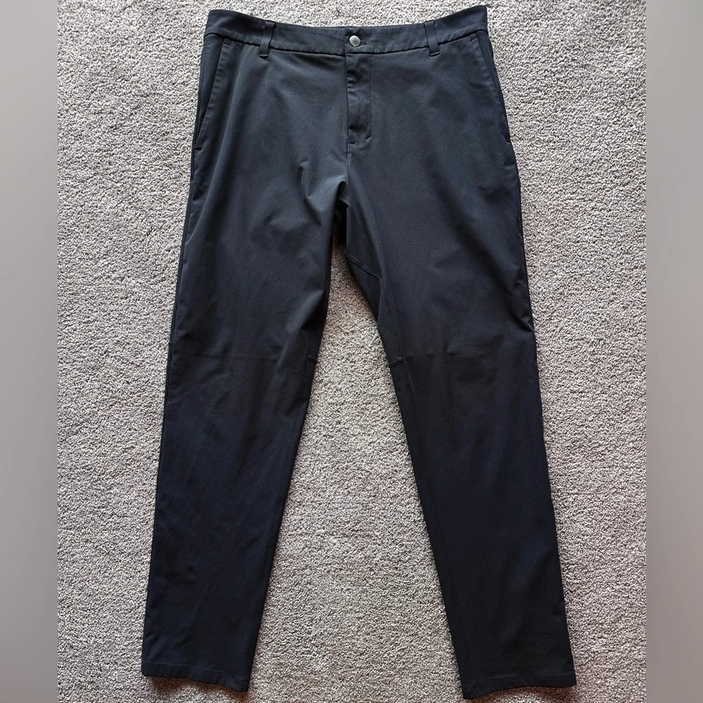 Like New Lululemon Athletica Commission Pant Classic 34”x32" Warpstreme - Picture 3 of 9